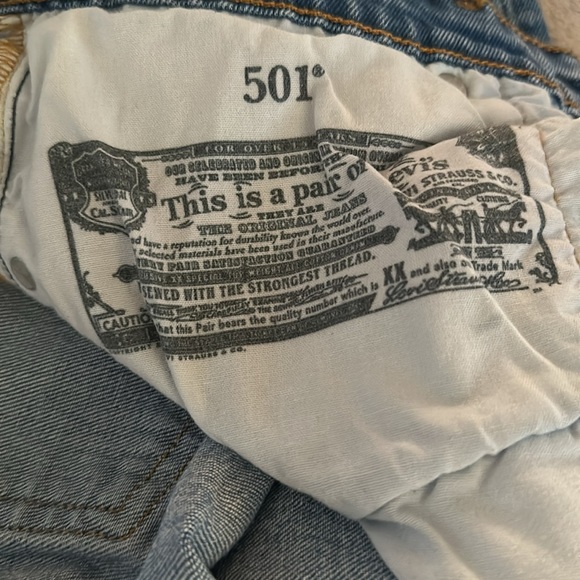 Levi’s 501 blue jeans W29 L32 5 button front distressed 💕 - Picture 5 of 6